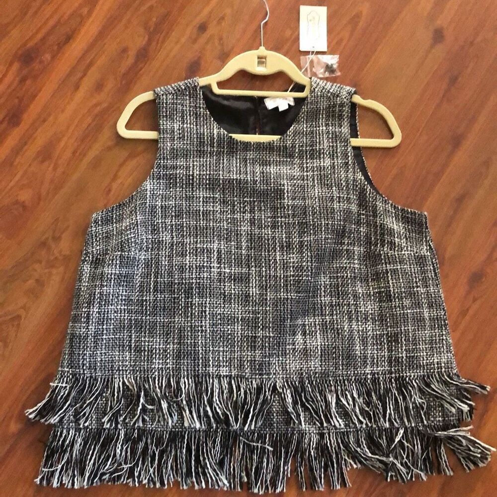 NWT Mud Pie Tweed sleeveless top with fringe size L￼